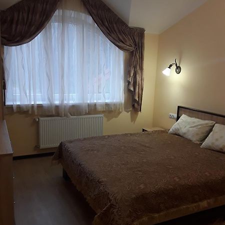 ترنوبل Gostynnyi Dvir Cottage المظهر الخارجي الصورة