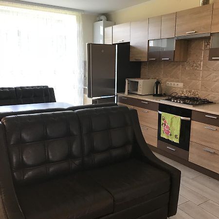 ترنوبل Gostynnyi Dvir Cottage المظهر الخارجي الصورة